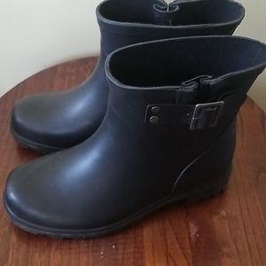 Torrid Black Rubber Rain Boots